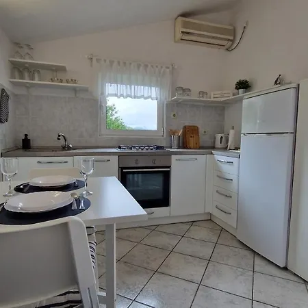 Beach Apartment Mali Iz Lägenhet Mali Iž