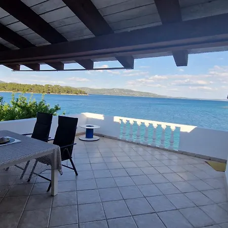 Beach Apartment Mali Iz