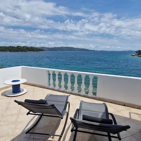 Beach Apartment Mali Iz 公寓 Mali Iž