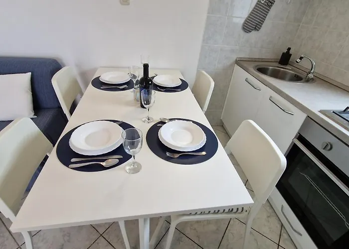 Beach Apartment Mali Iz *