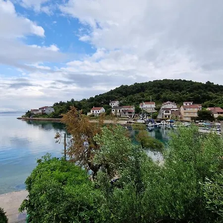 Beach Apartment Mali Iz Daire