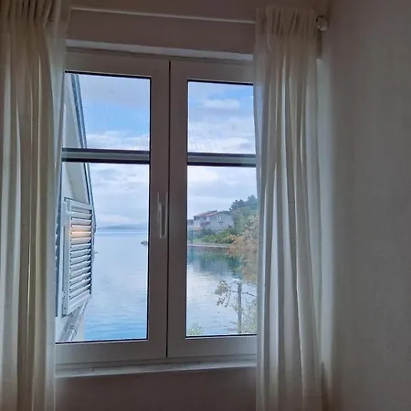 Daire Beach Apartment Mali Iz Mali Iž