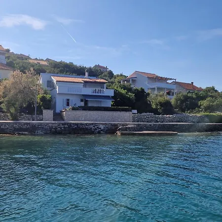 Beach Apartment Mali Iz *