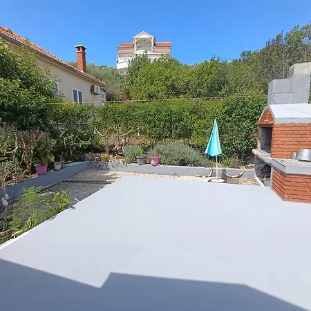 Beach Apartment Mali Iz Mali Iž