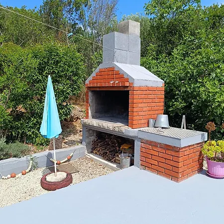 Beach Apartment Mali Iz Mali Iž