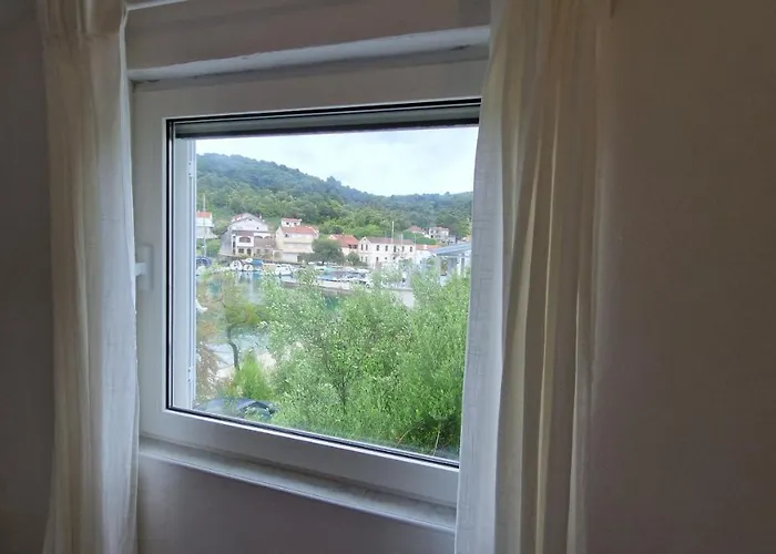 Beach Apartment Mali Iz *